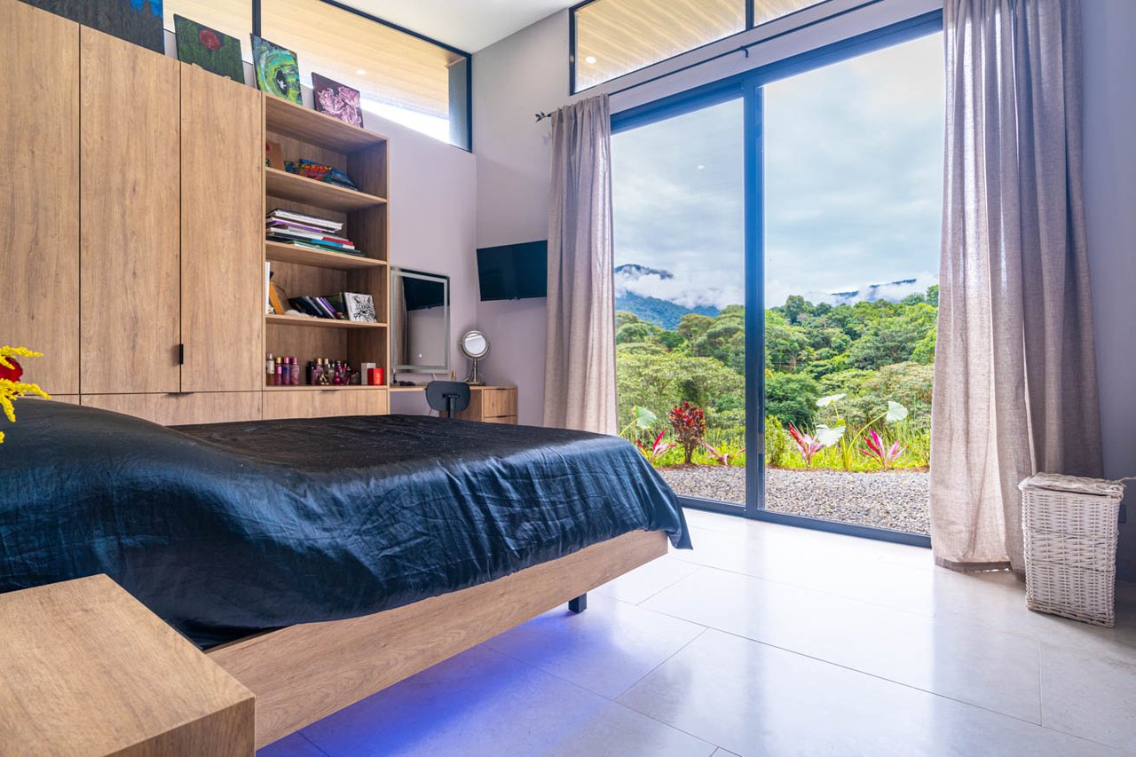 Ojochal Modern Jungle Home with Infinity Pool & Mountain Views