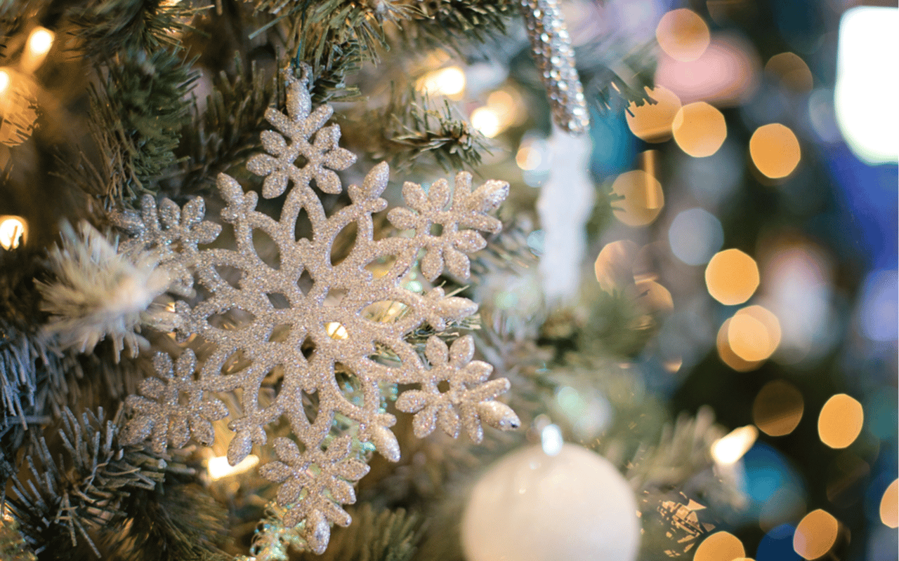 7 Creative Holiday Decor Ideas Tailored for Jersey Shore Homes