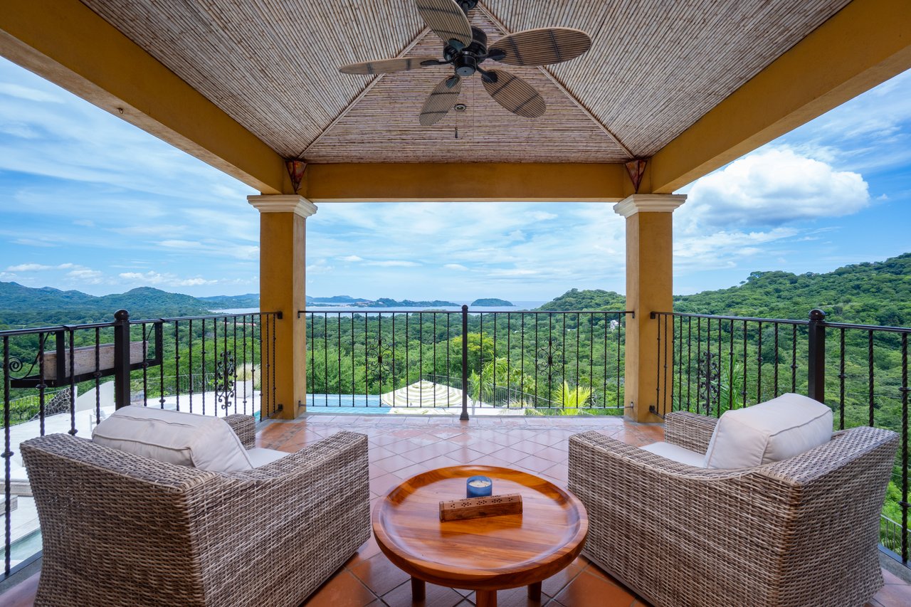 Casa Loro - Luxury Estate