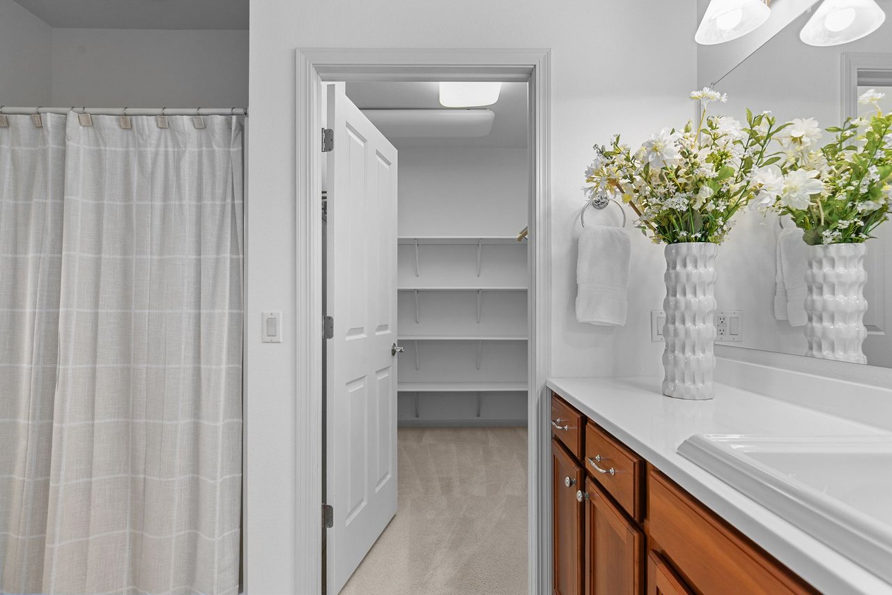 N4725 N Lakeshore Drive