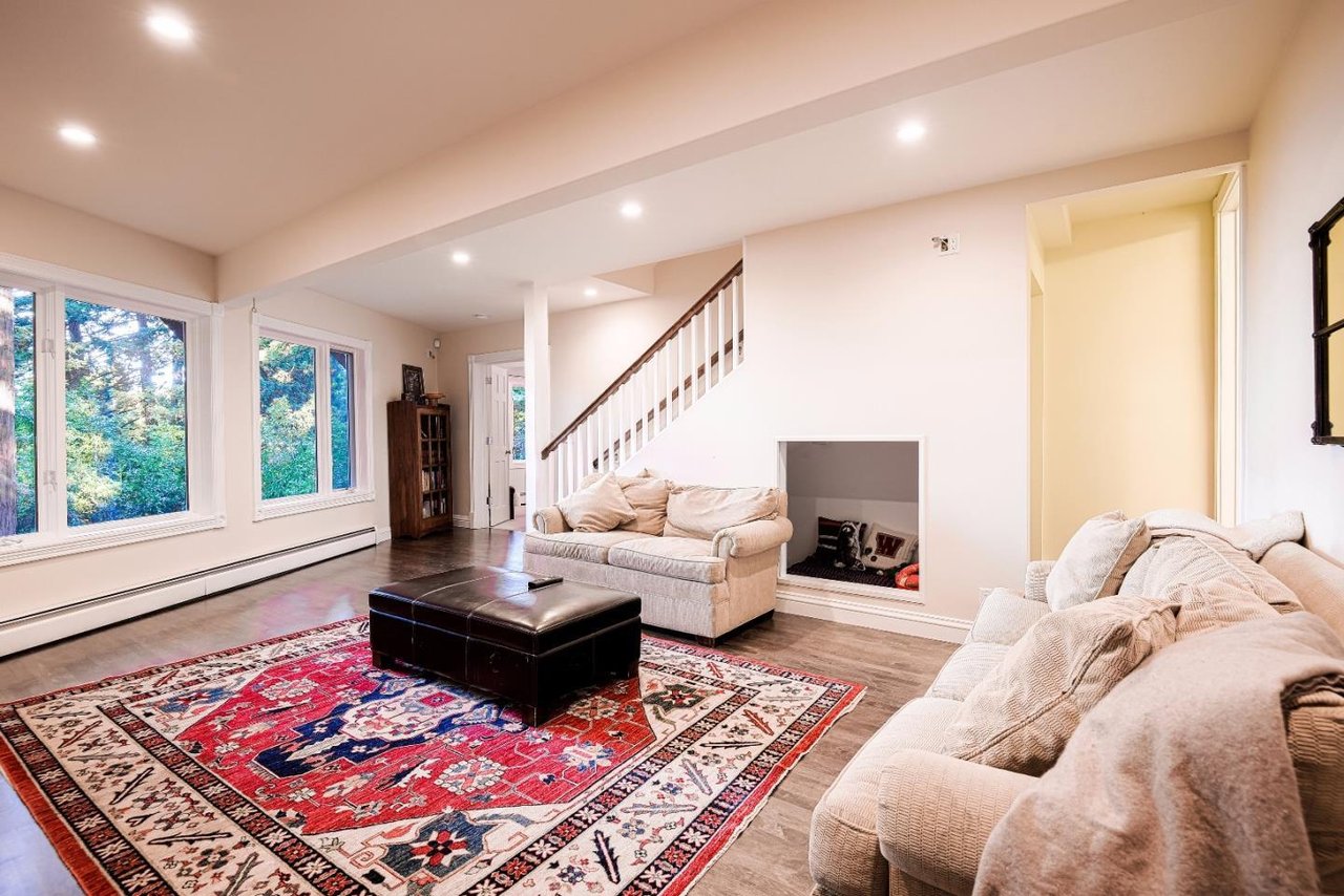 17507 Skyline Boulevard
