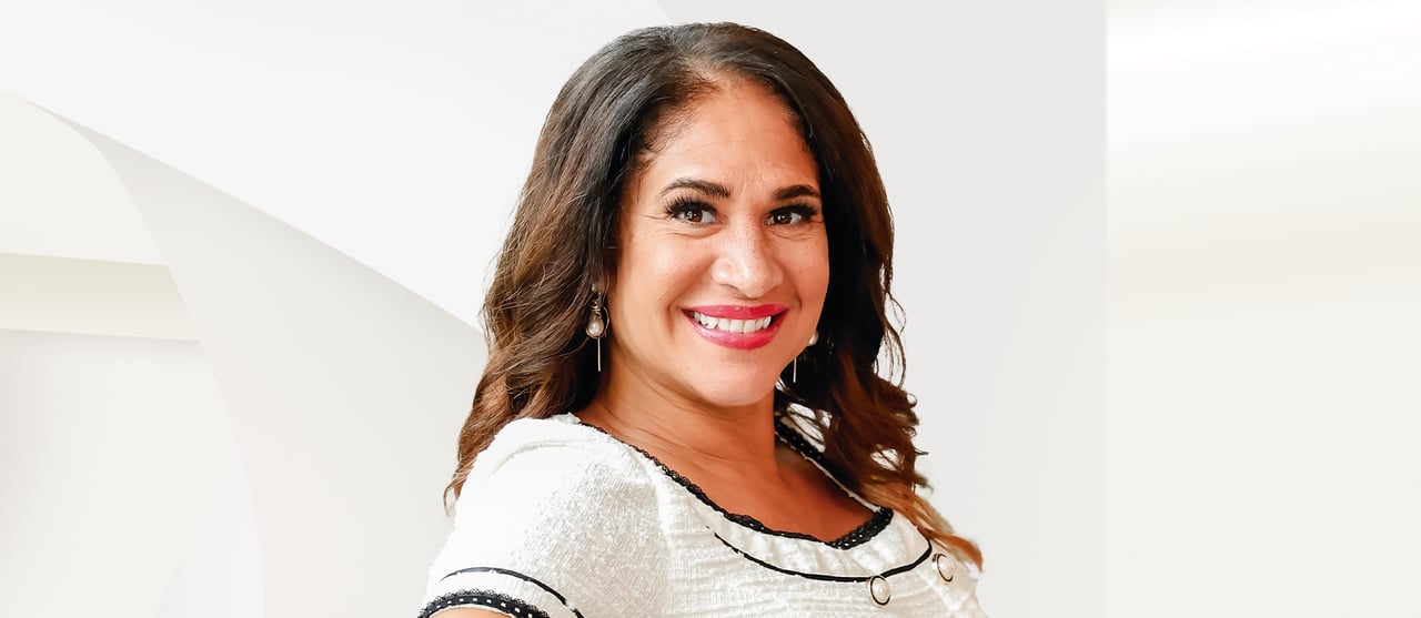 Lisa Stines