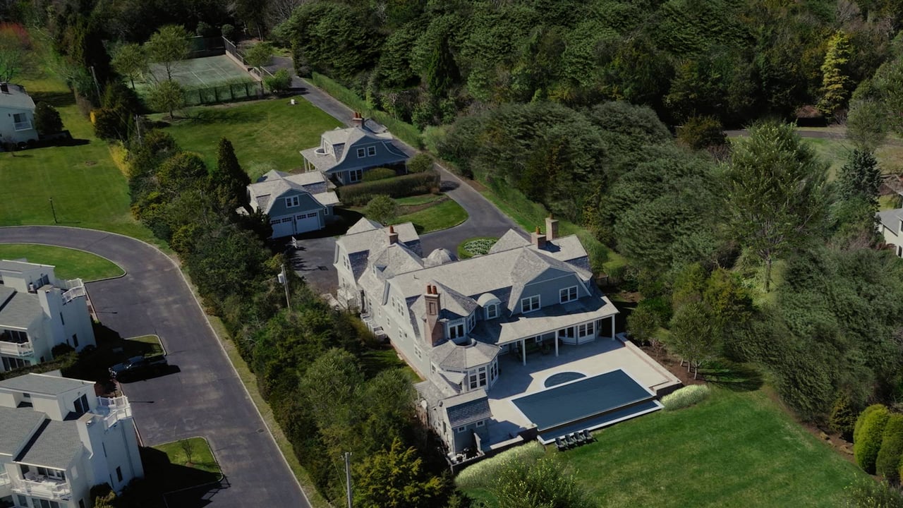 14 APAUCUCK POINT ROAD