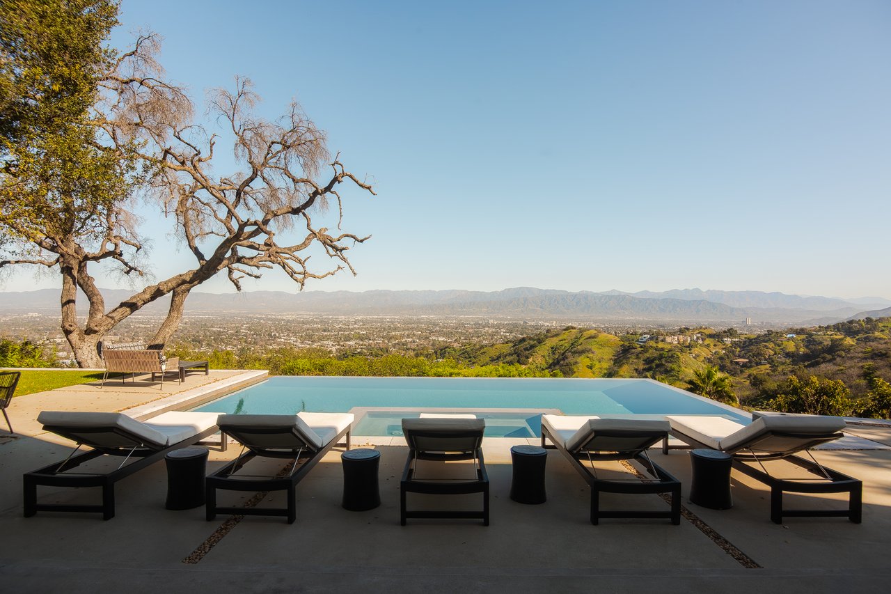 13331 Mulholland Dr, Beverly Hills