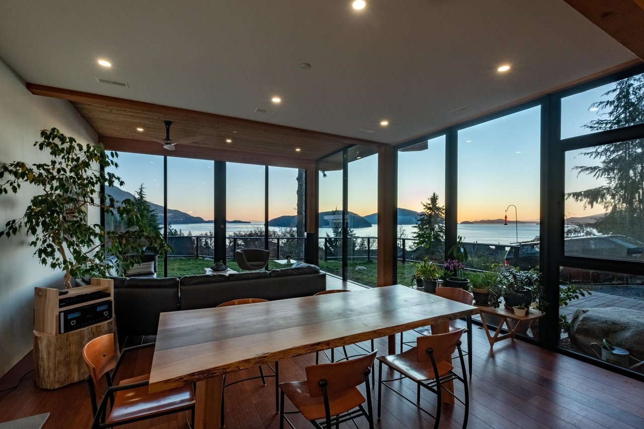 25 Sweetwater Pl