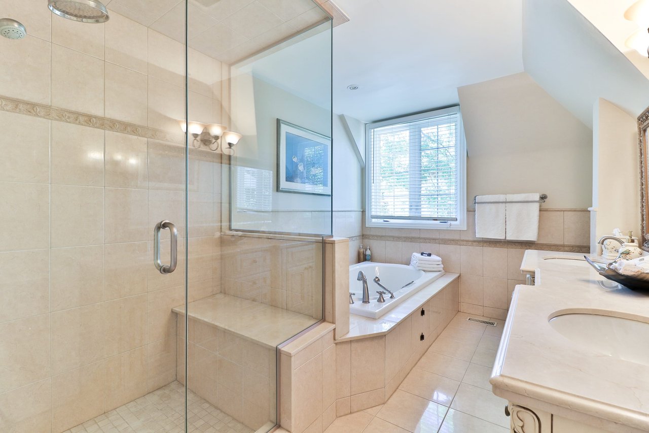 2200 Shardawn Mews