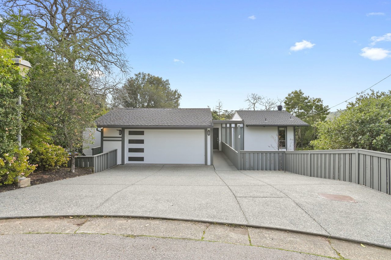 33 Bonnie Brae Dr