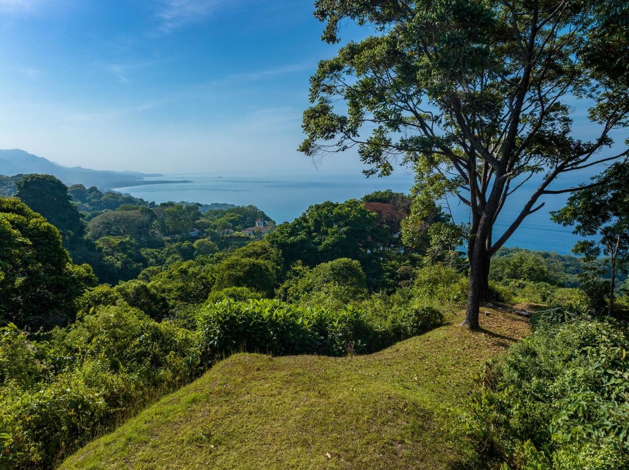 Private Ocean View Estate, Dominical, Puntarenas