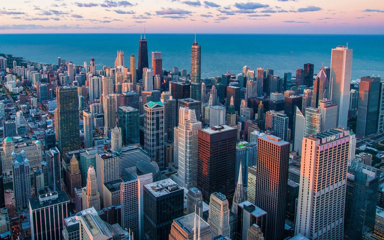 Which Chicago Neighborhood is Right for You? Here’s What to Consider!