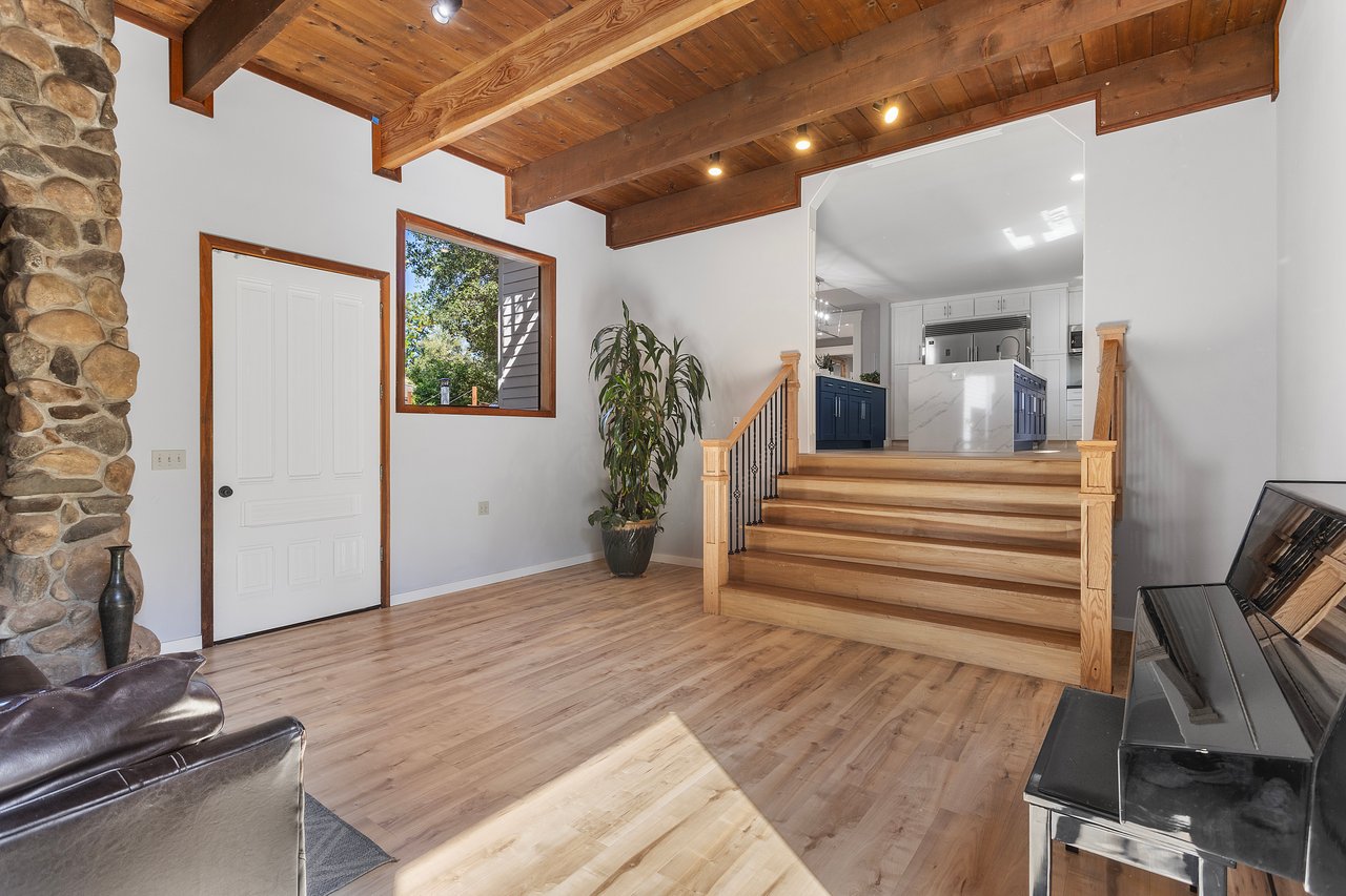 14275 Saratoga Ave, Saratoga