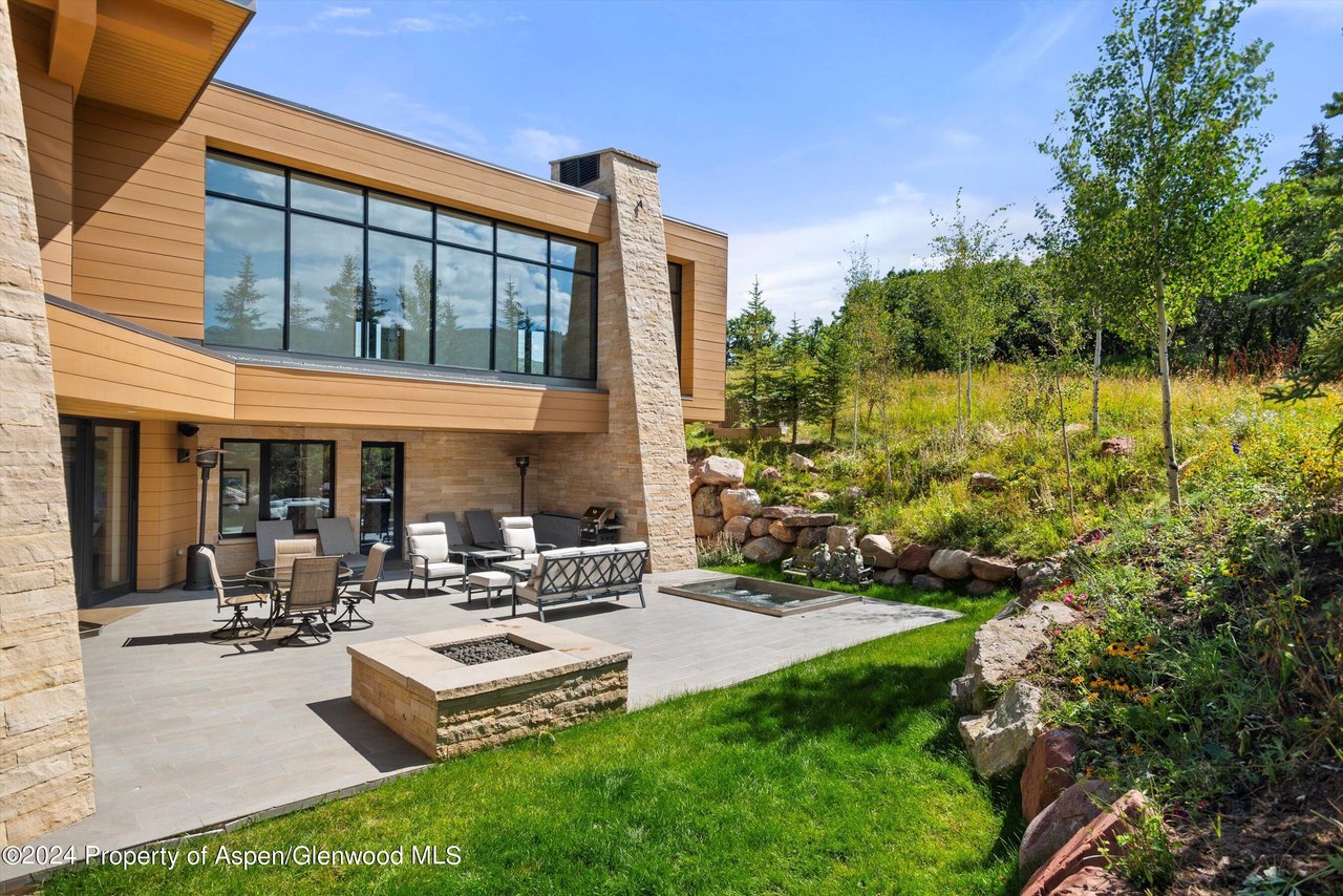 1422 W Buttermilk Road