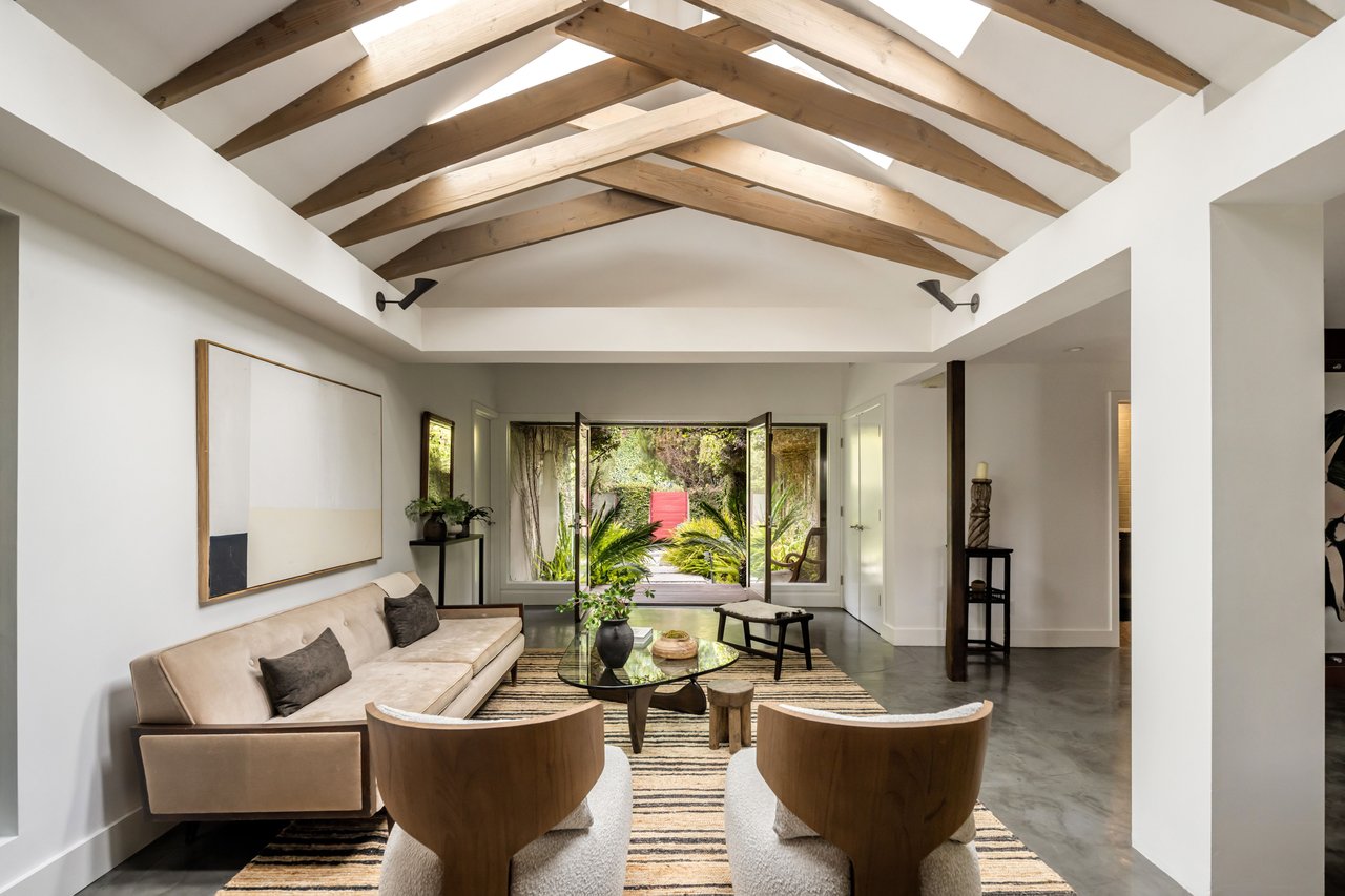 2220 Banyan Dr, Brentwood 