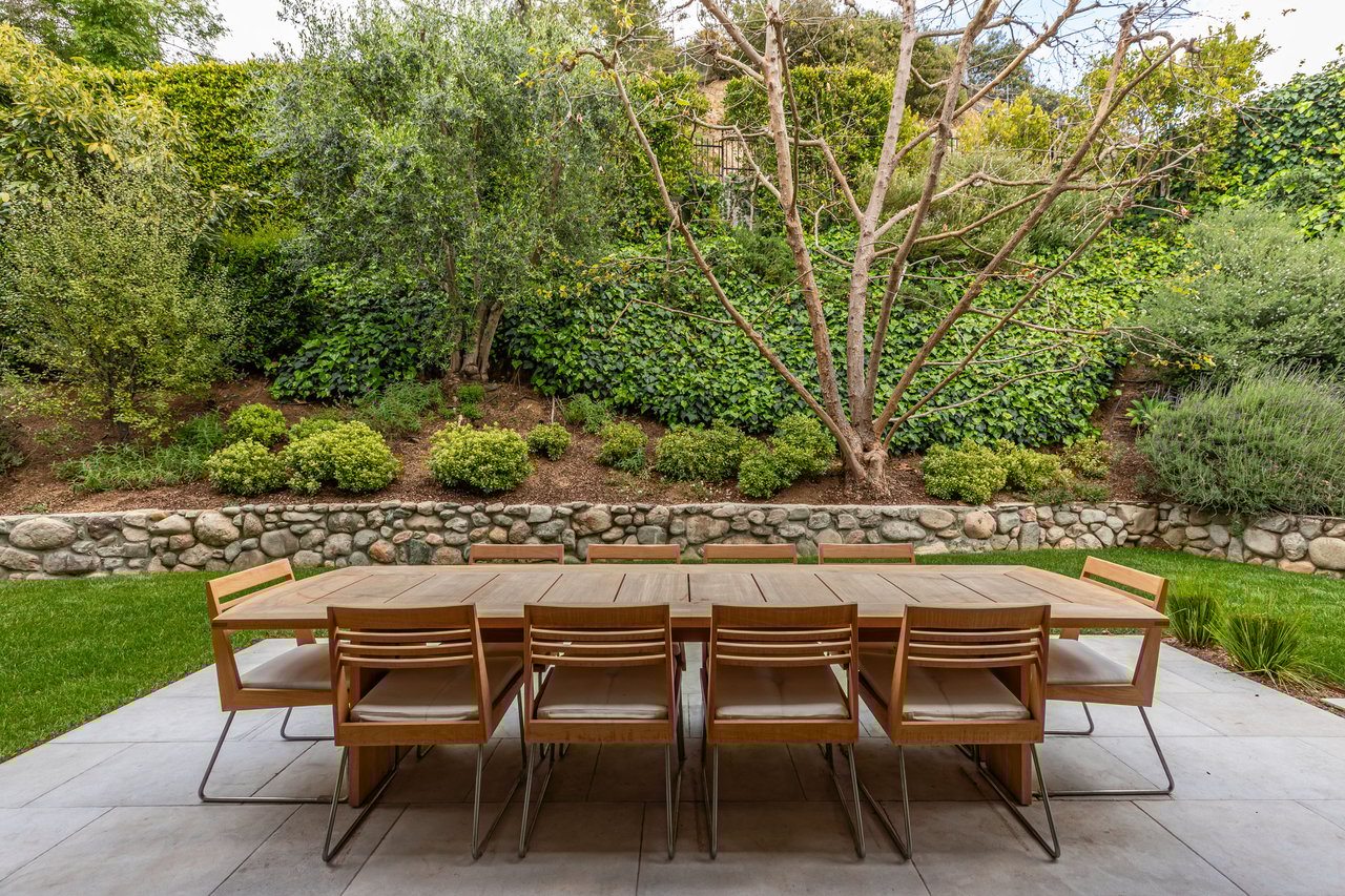 9011 Alto Cedro Dr, Beverly Hills