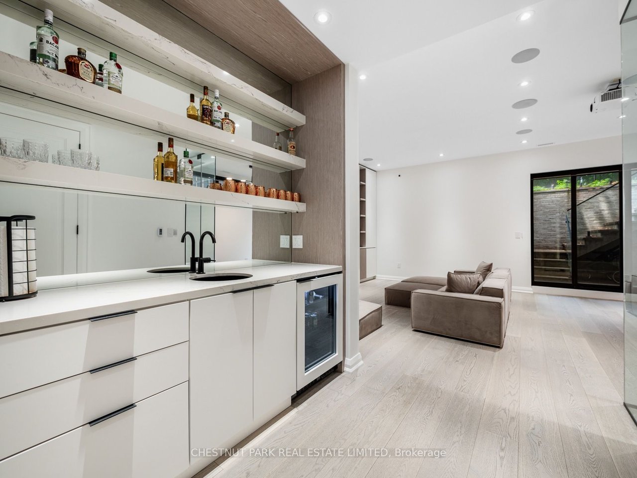 50 Southvale Dr
