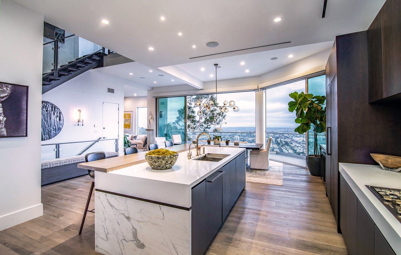 8572 Hillside Ave, Sunset Strip