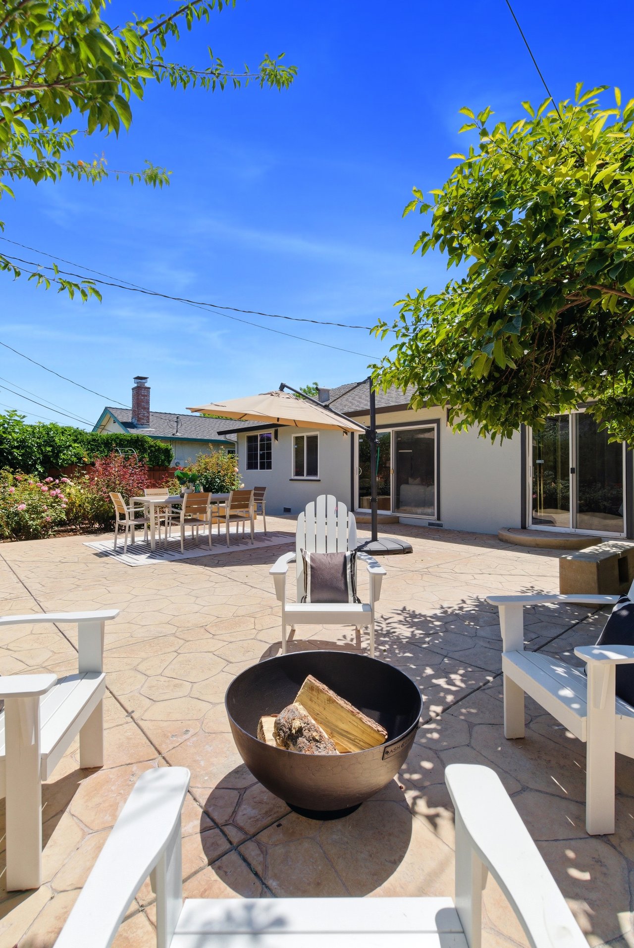 2101 Leon Drive