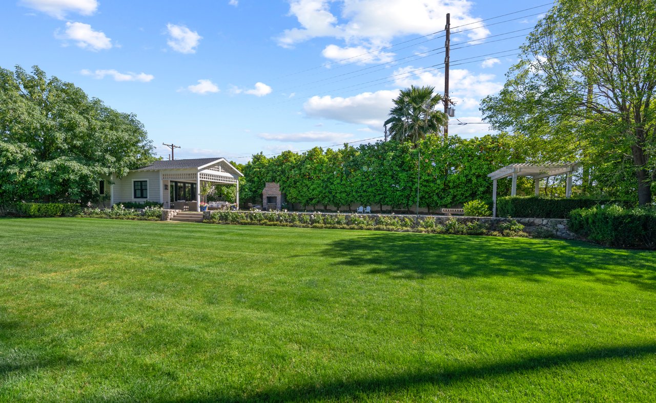 6141 E CALLE CAMELIA