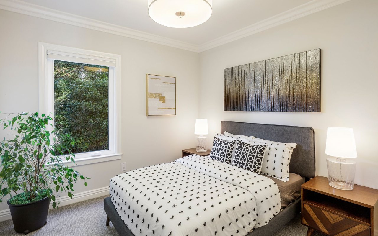 Renovated Marina Garden Condo