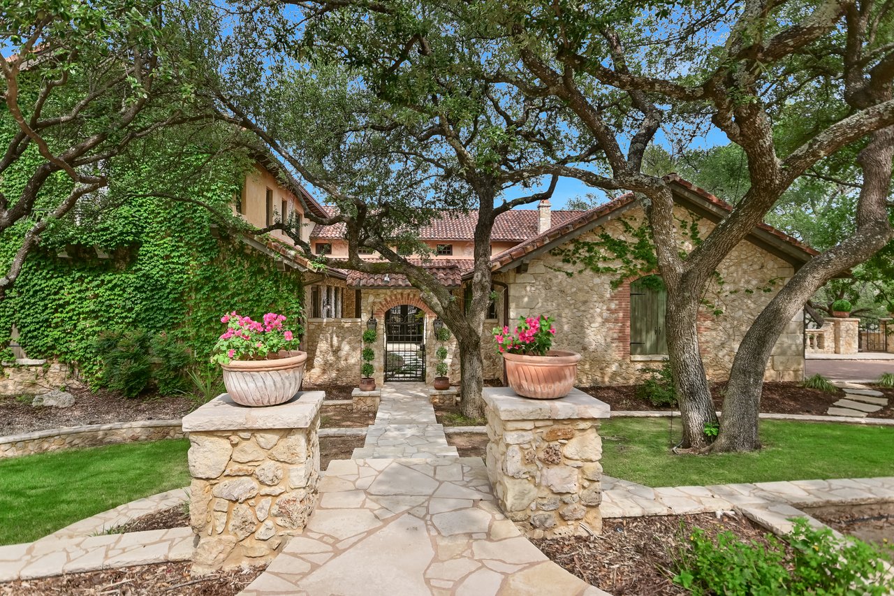 3601 Toro Canyon Rd