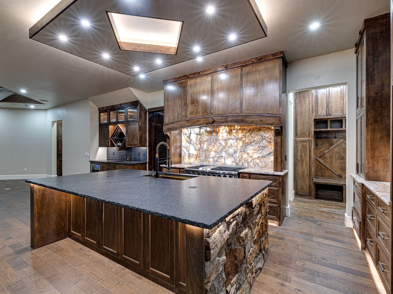 The Diamond Lodge in Mustang, Oklahoma: A Modern Mountain Masterpiece on Cimarron - Wyatt Poindexter - The Agency Oklahoma