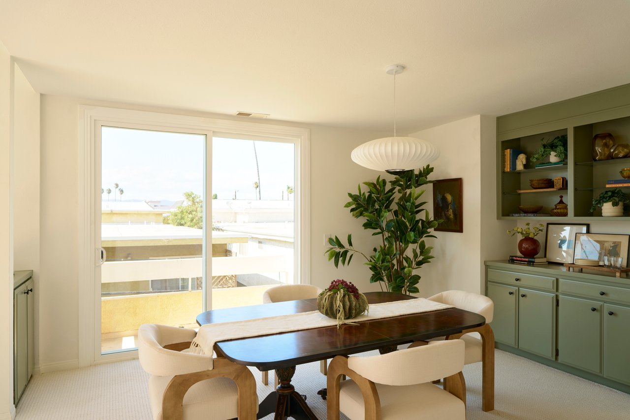 Rare Tri-Level Mar Vista Townhouse 