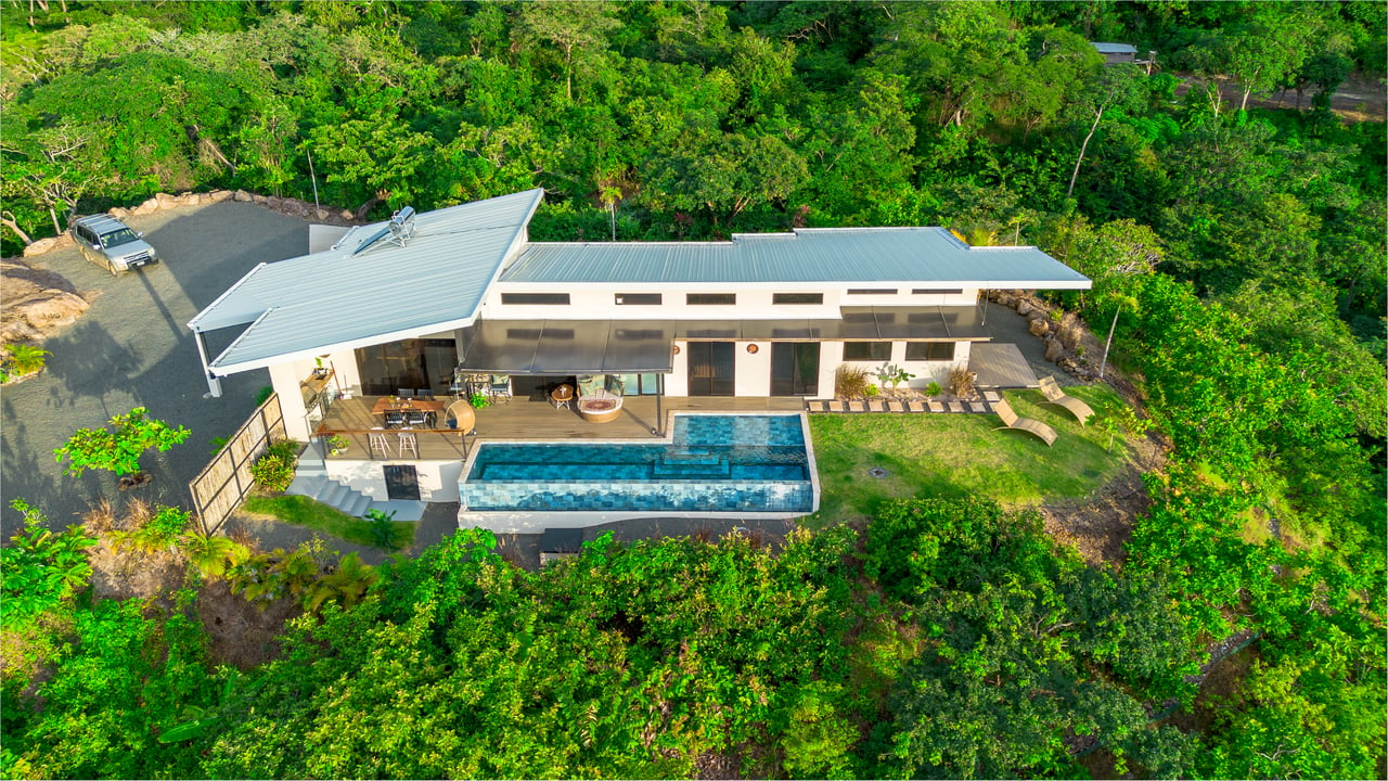 Finca Toltec | Majestic Mountaintop Ocean View Home + 4 Casitas | Ideal Retreat Centre!