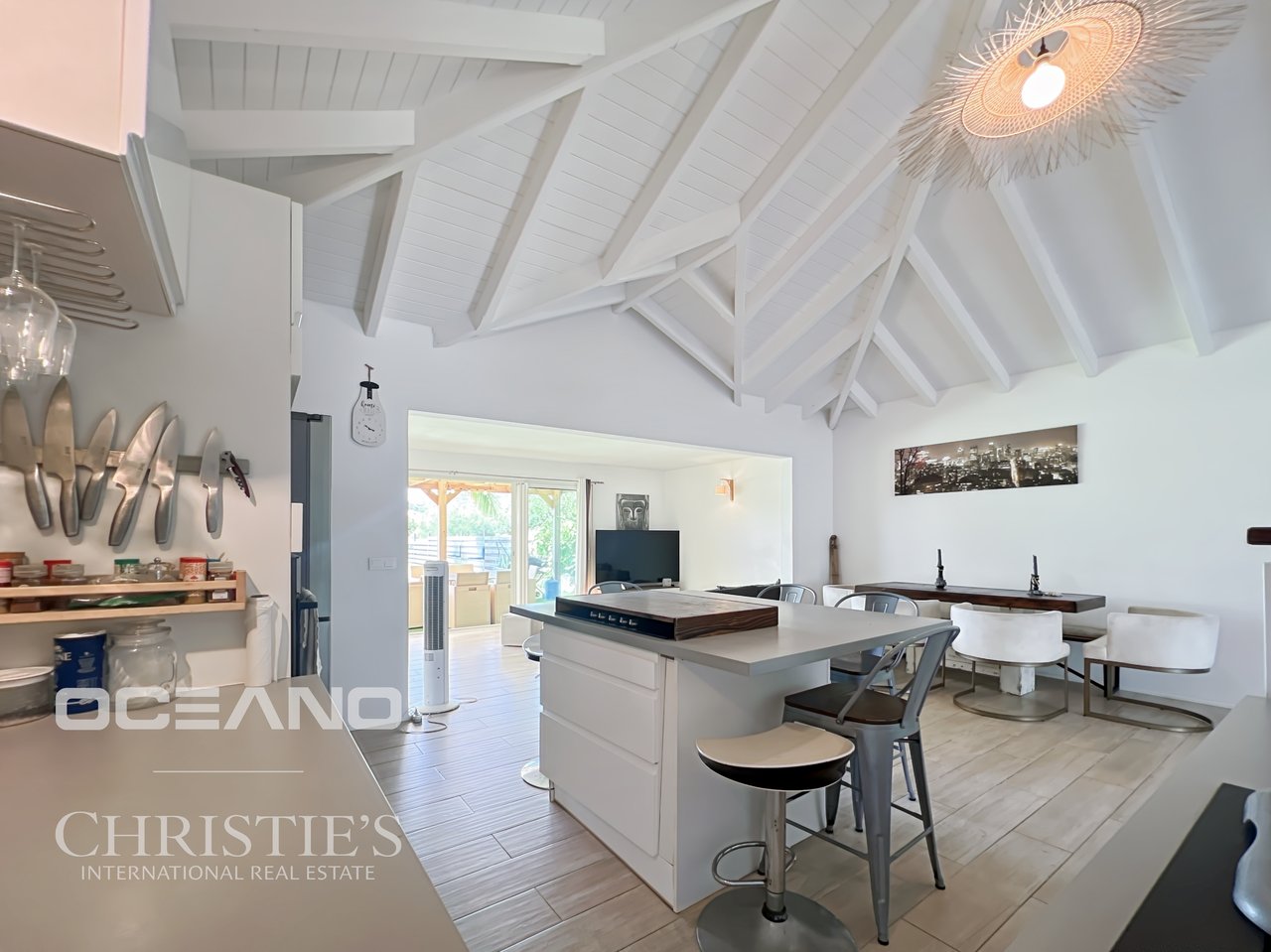 3 BEDROOMS - LARGE GARDEN - CUL DE SAC