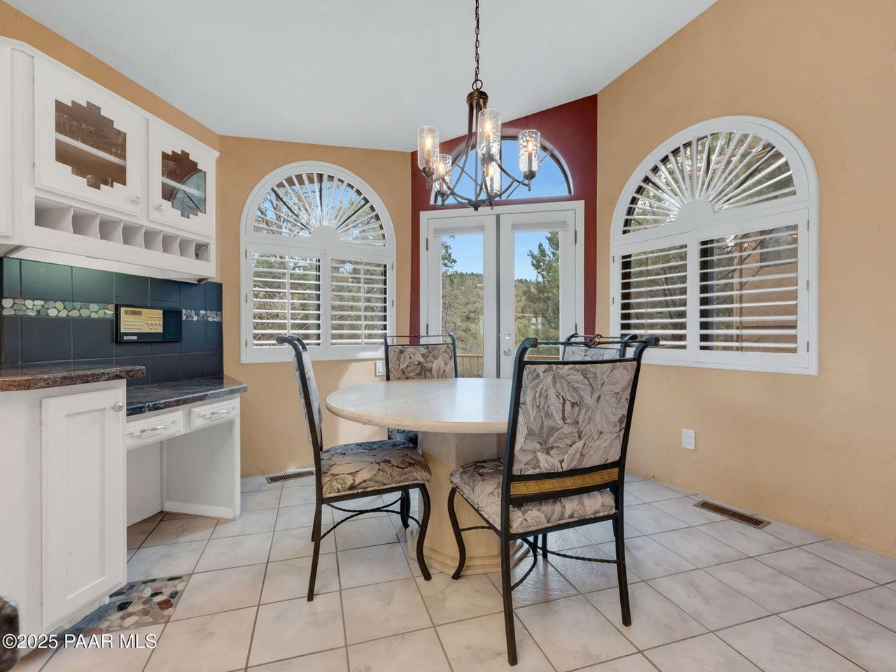 3160 Rainbow Ridge Dr