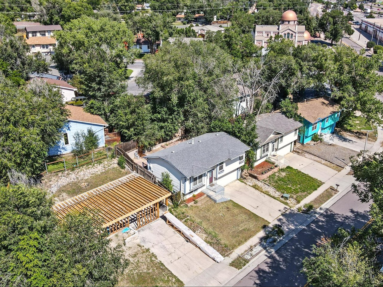 2706 N Chestnut Street