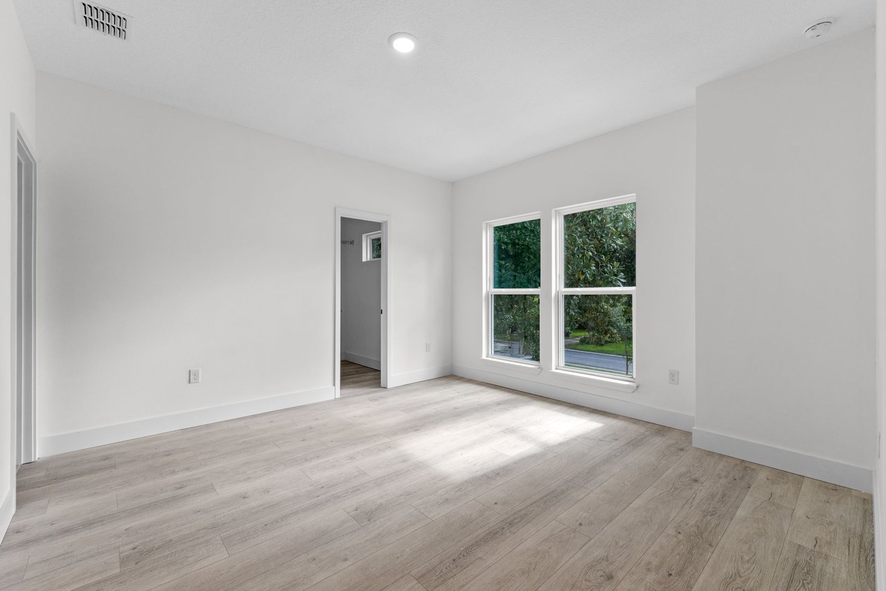 2718 KEYSTONE DRIVE