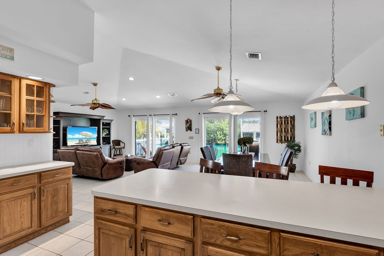 170 9th St Key