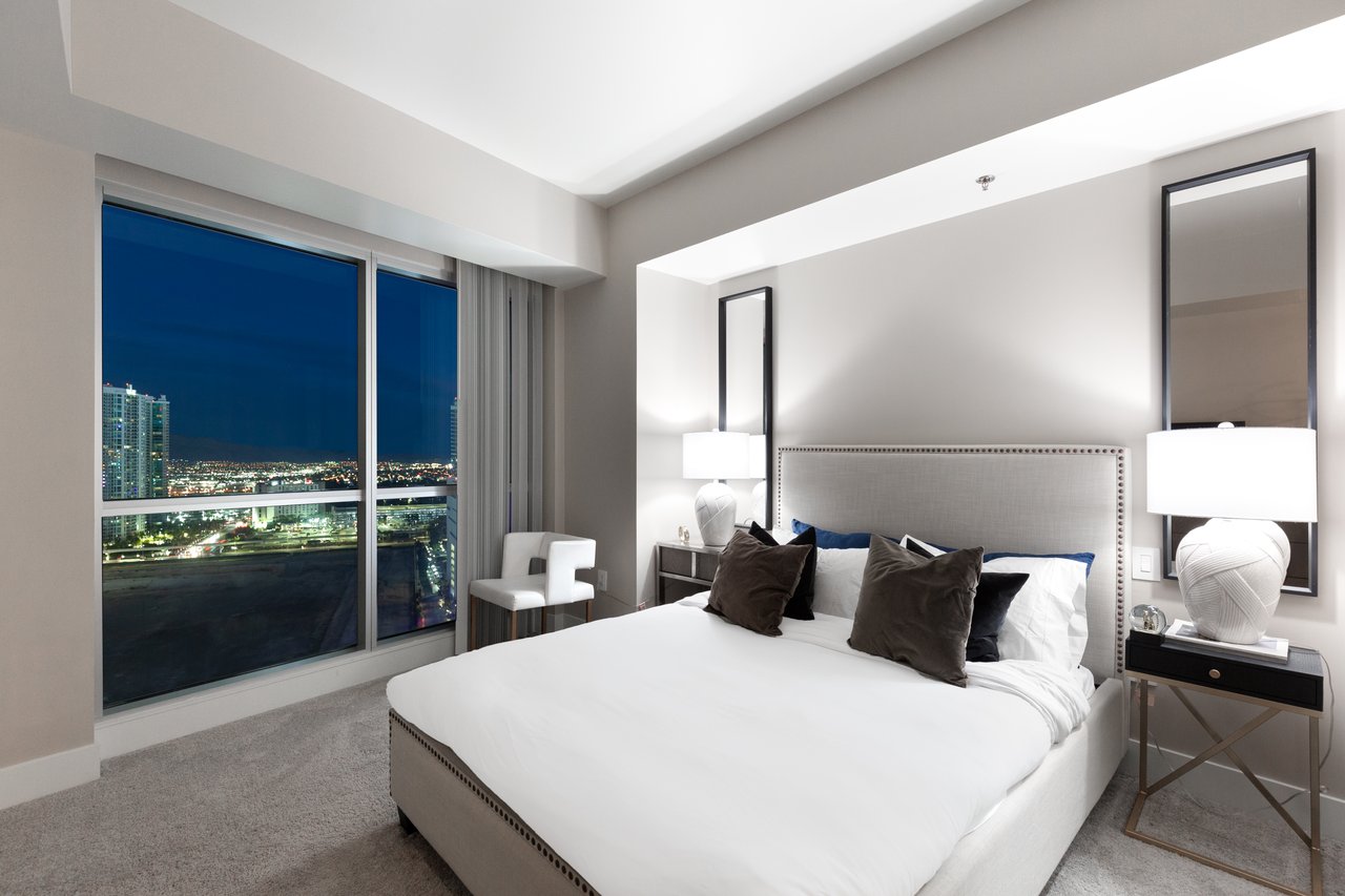 2700 Las Vegas Boulevard 2303