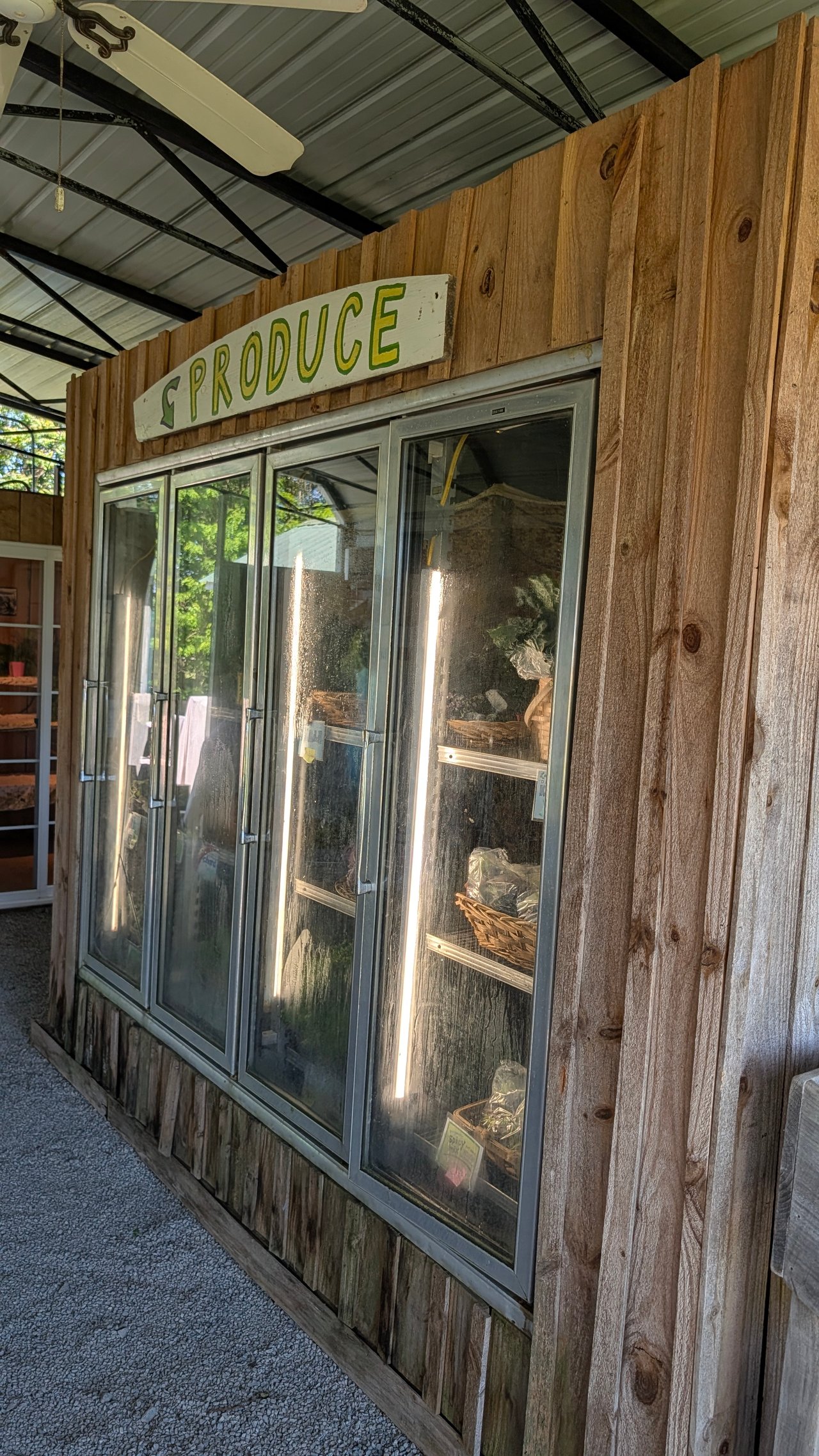 Potomac Vegetable Farms, The Purcellville Stand