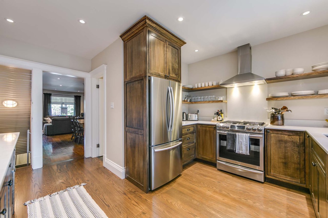 706 Woodbine Ave