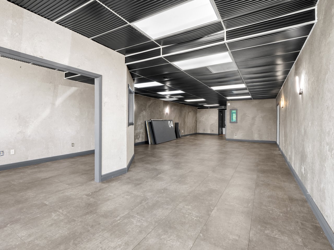 2715 N Harbor City Blvd