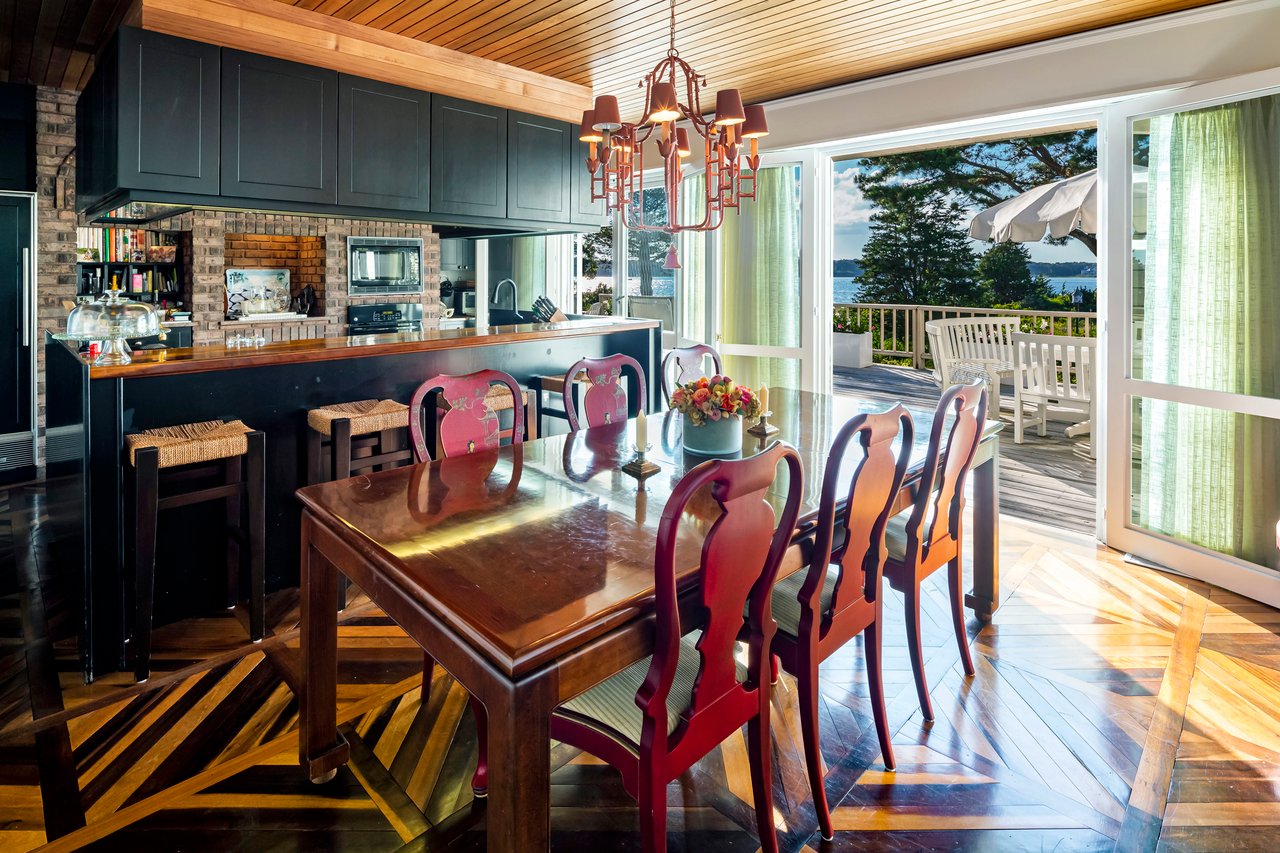 'Point House' Waterfront Estate