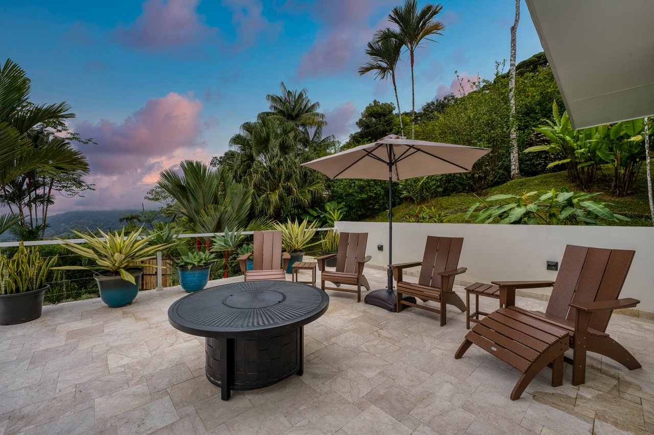 Incredible Whale's Tail View Luxury Home