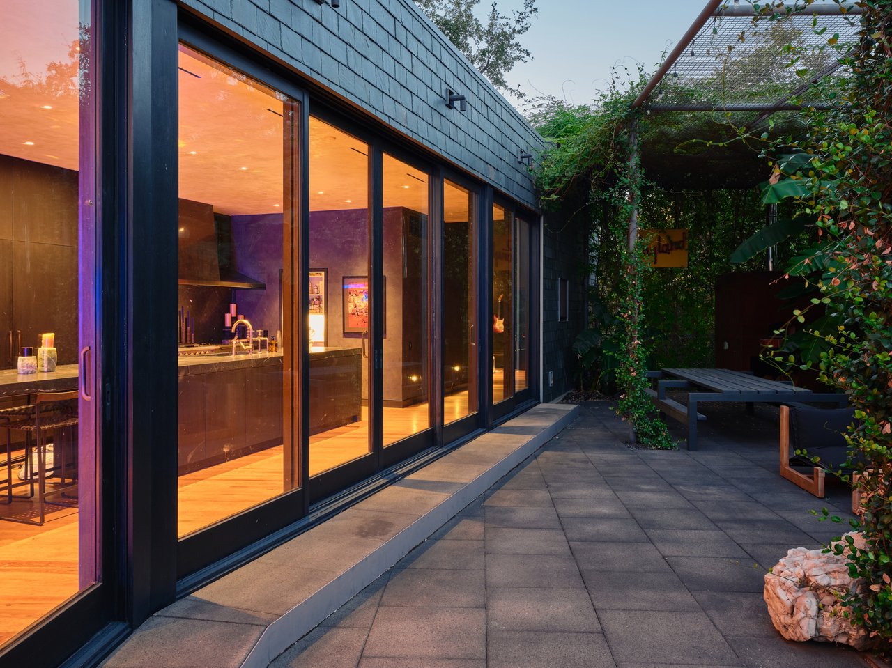 STRATFORD HILLS ARCHITECTURAL LANDMARK