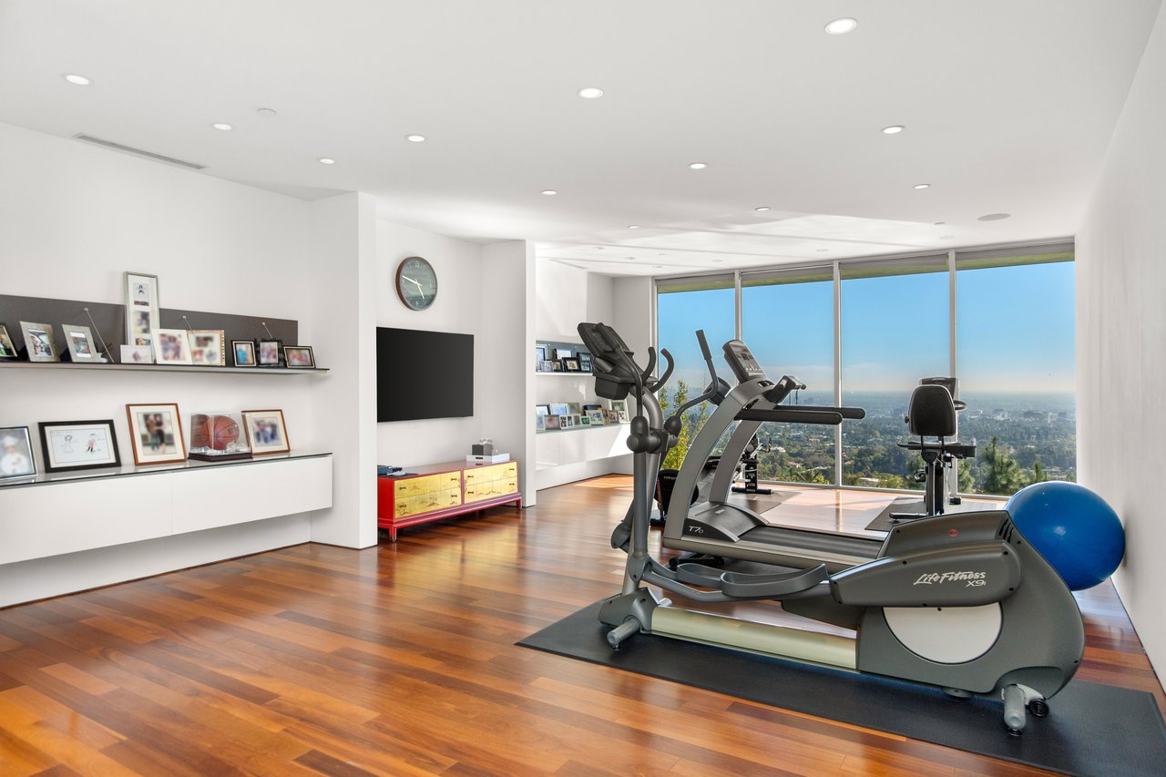 1290 Angelo Dr, Beverly Hills