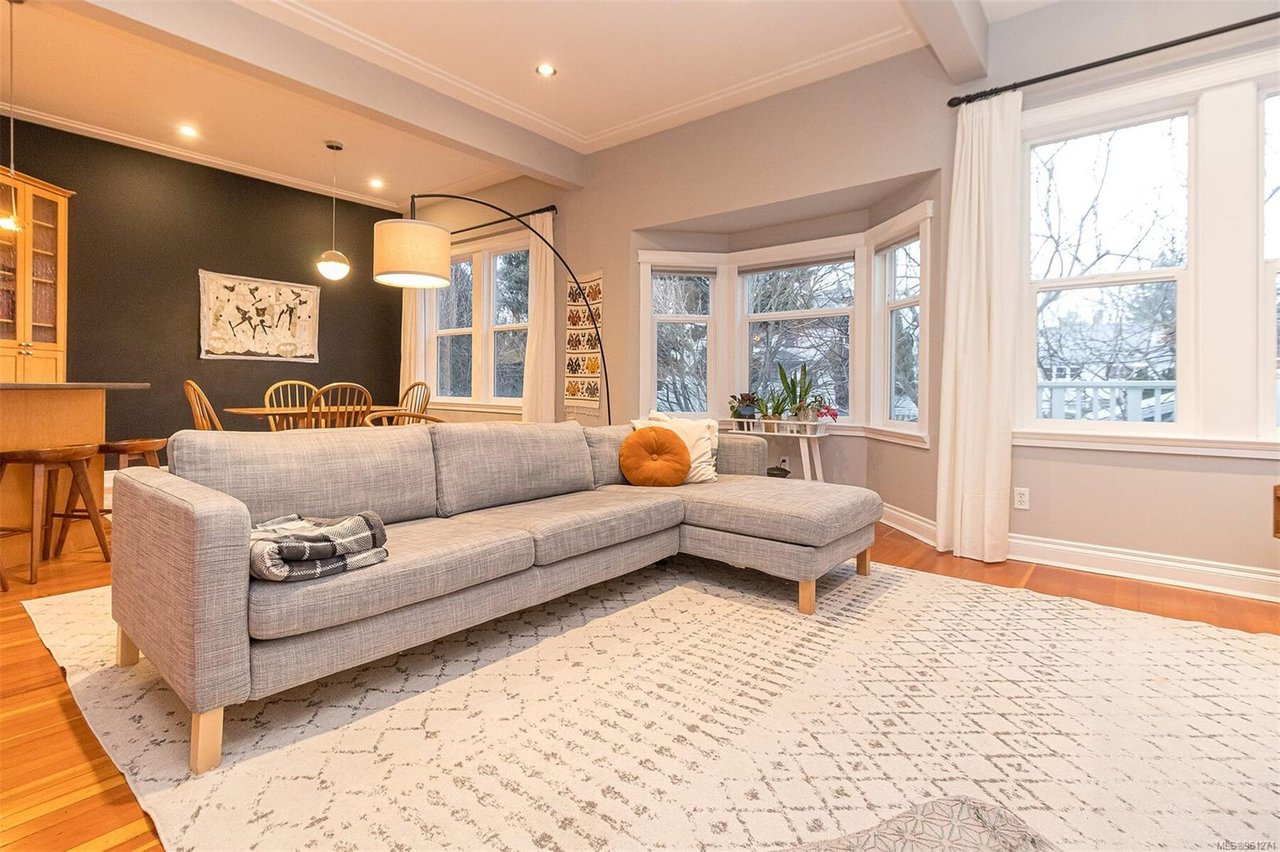 1115/1117 Chapman St