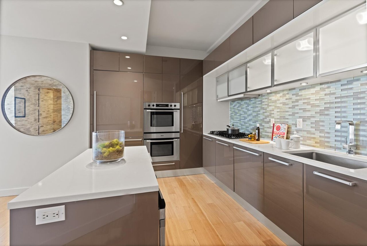 75 Wall Street, Apt 35-O