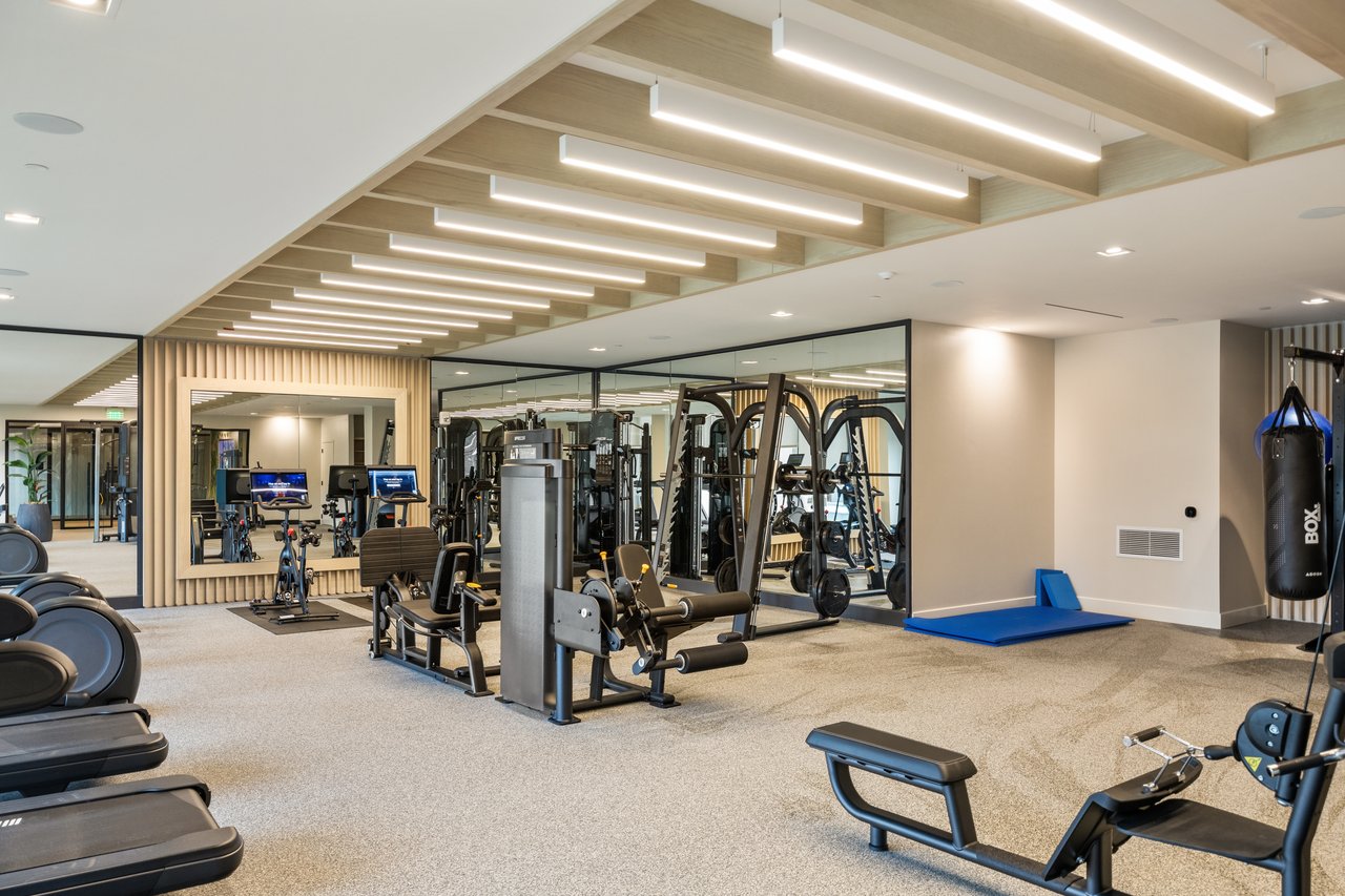 2425 Peachtree Road NE Unit 1406
