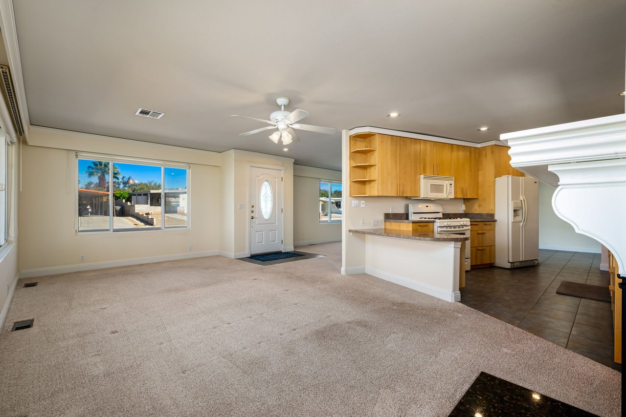 73257 Desert Greens Drive N