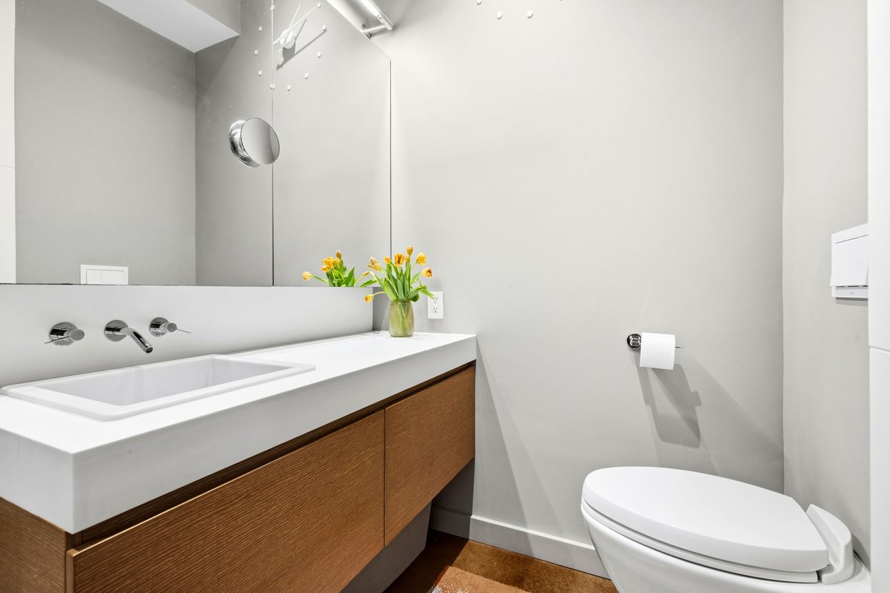 Sowa Full Service Condo