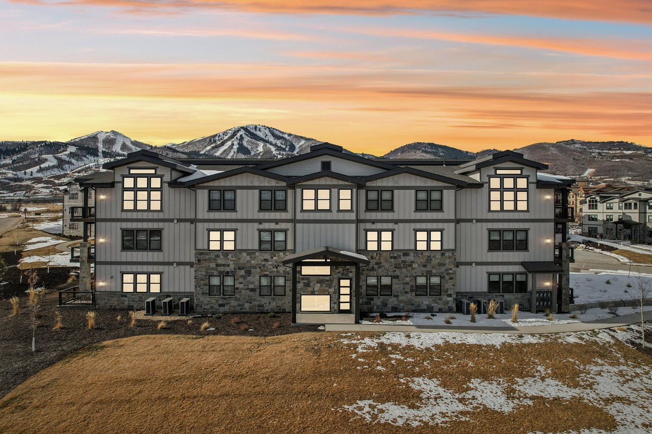 1145 W Helling Circle #304