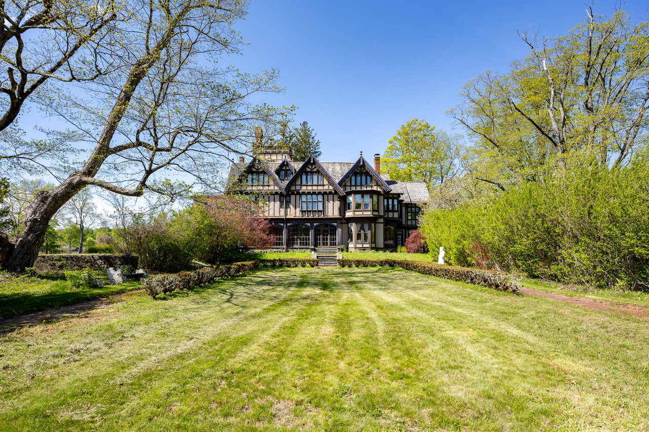 618 Quaker Hill Road