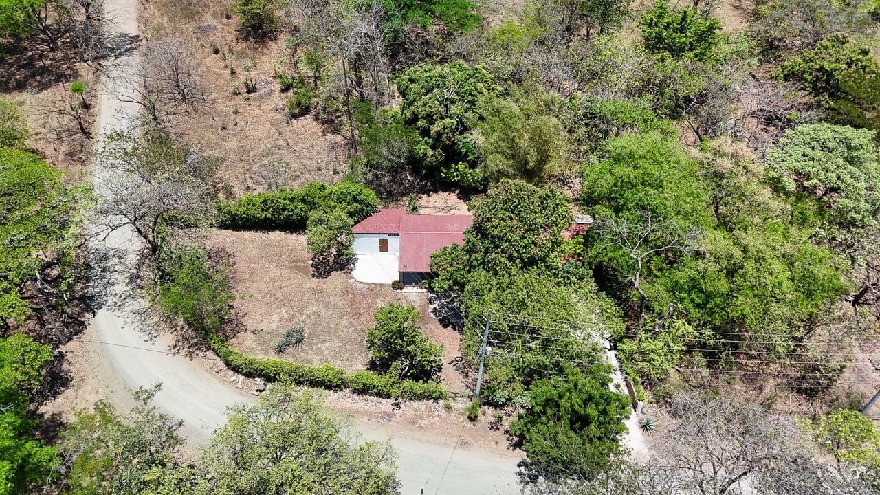 Casa Mango | Charming 3-Bed Surf Home on a Large Lot Just Minutes from Playa Grande