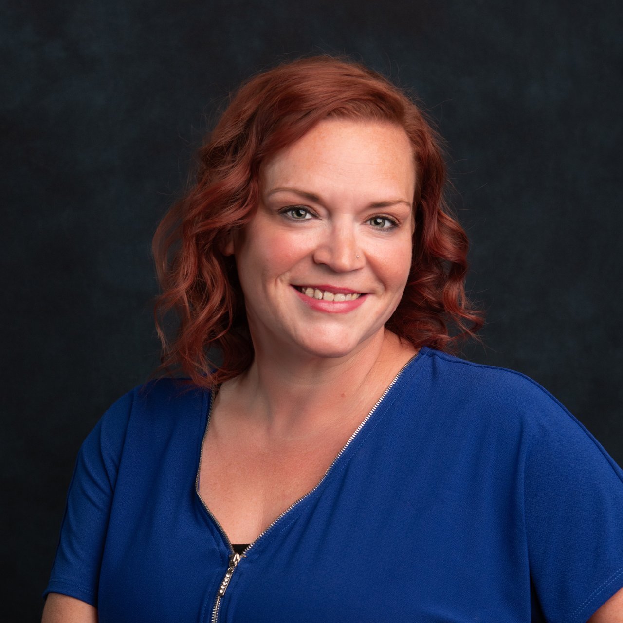 Gina Lewis Lee's Summit, MO Real Estate Agent Headshot