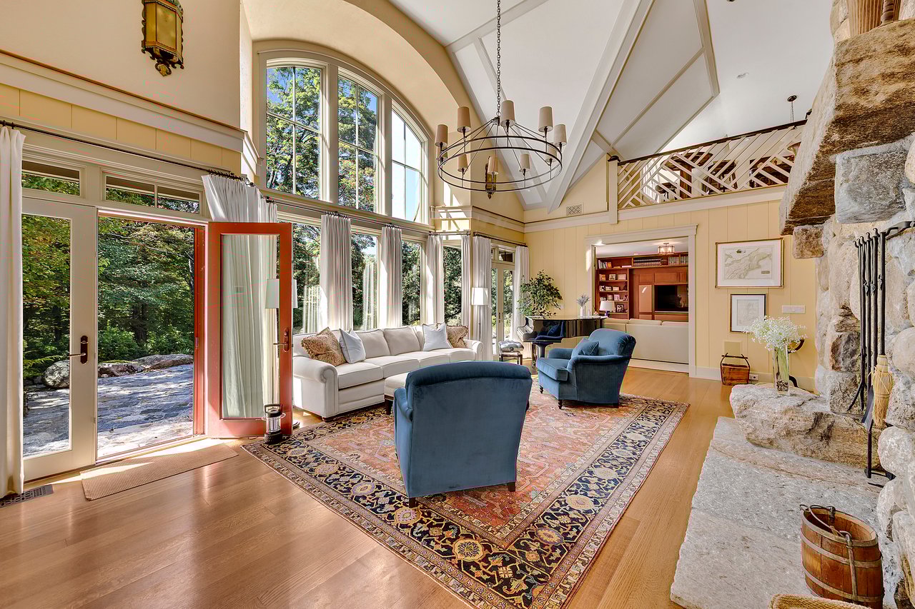 54 Old Stone Hill Road