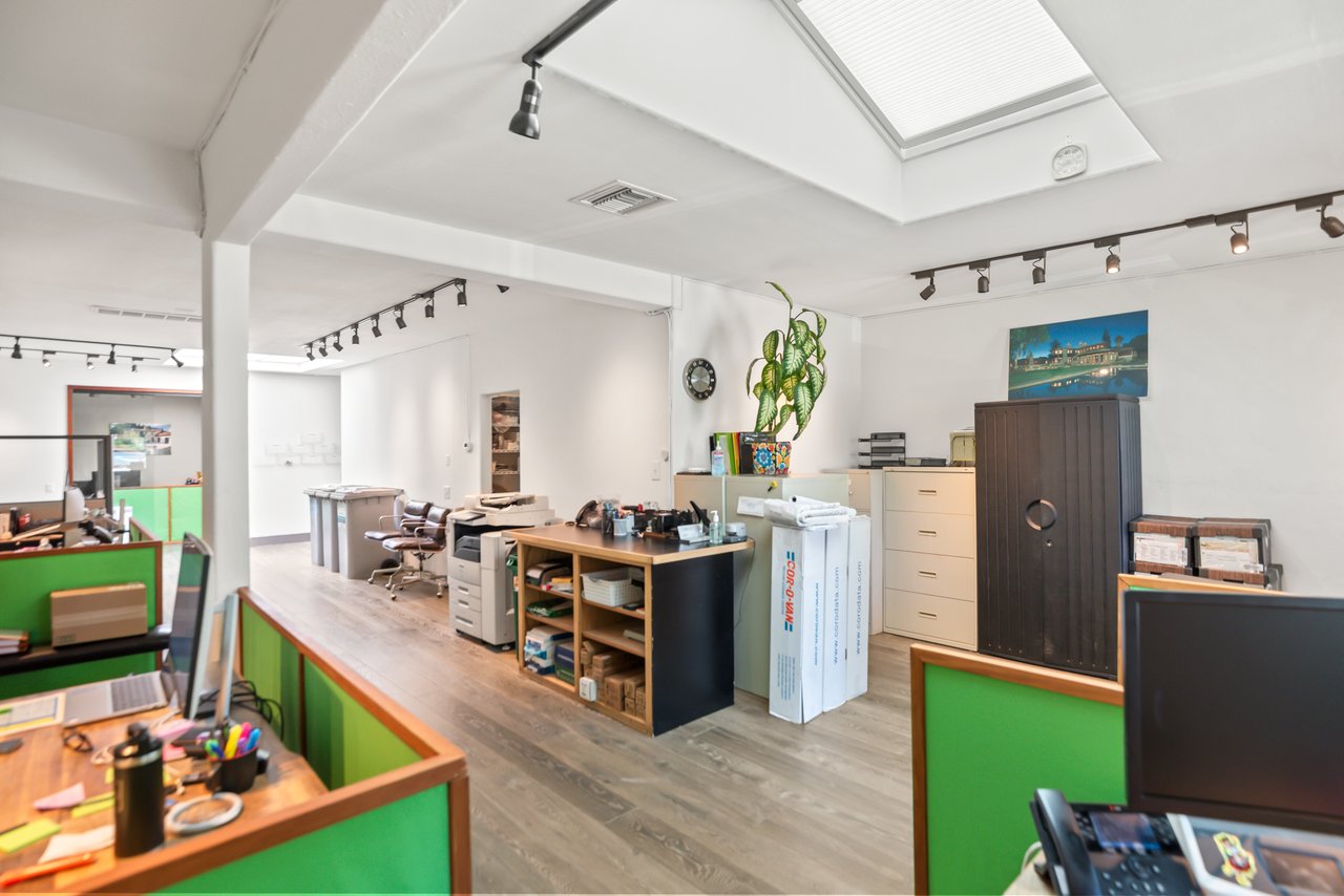2,550 SF DT Los Altos Office For Sale